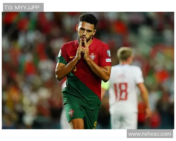 现役足球明星中谁是最快射门的王者揭秘与分析 现役足球明星中谁是最快射门的王者揭秘与分析