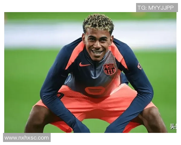 狗界的足球明星如何用灵活身姿征服赛场与观众的心灵